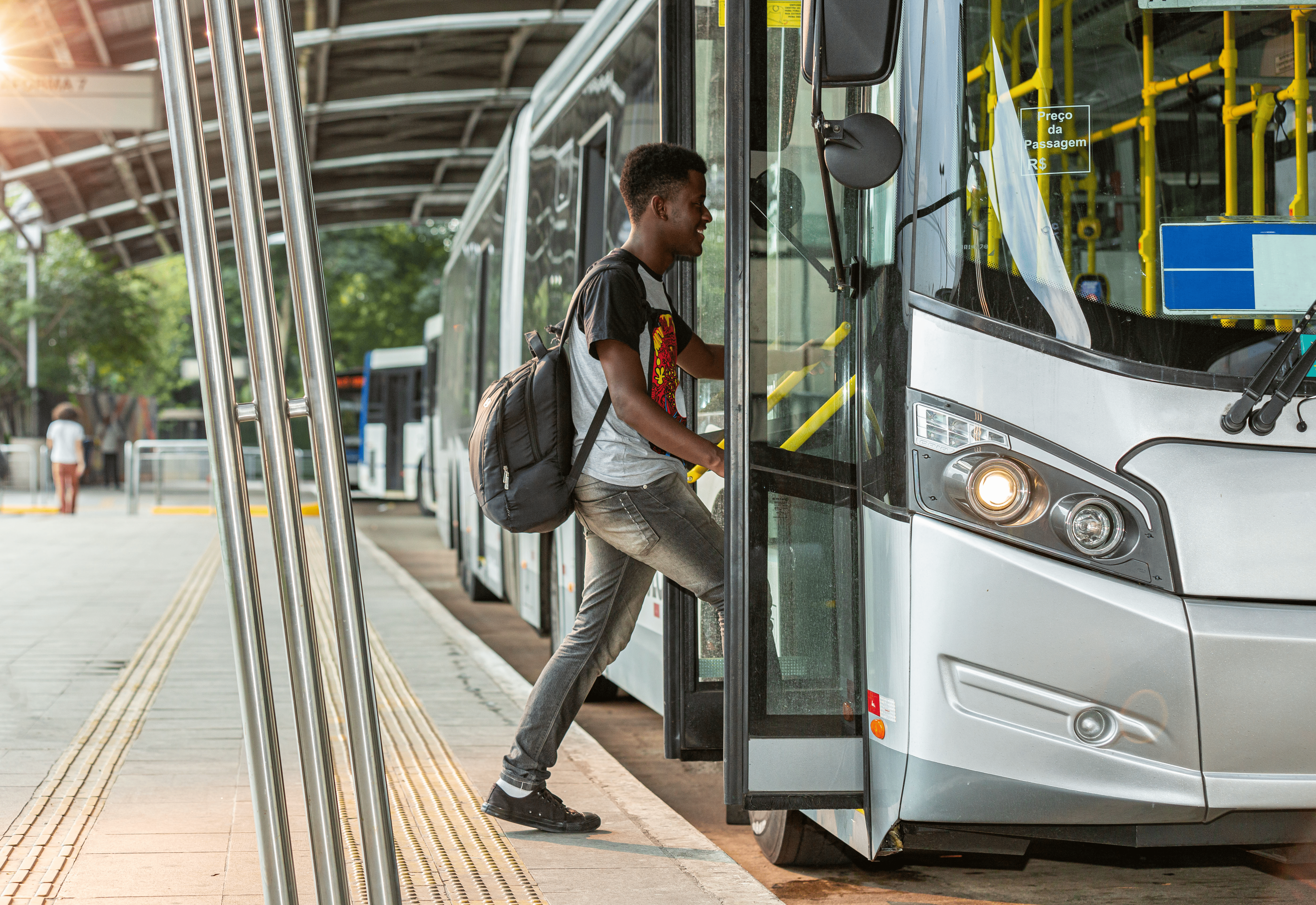 Scheduled shuttle service 1 - Group transport in Tanzania